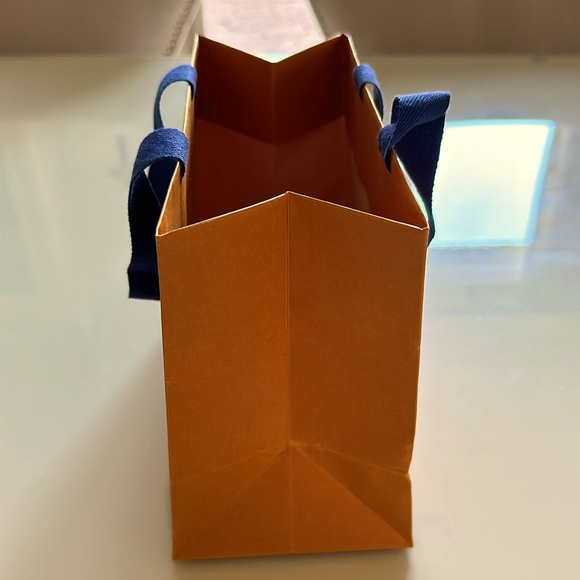 Authentic Louis Vuitton Small Gift Shopping Bag 7” by 8.5” by 5.5” - Picture 4 of 7